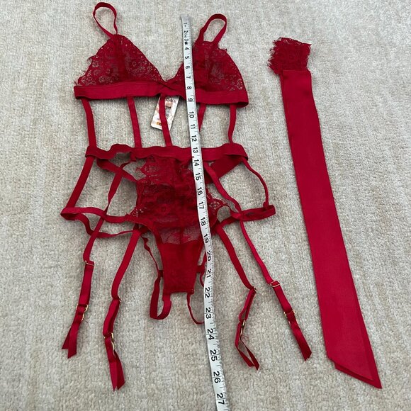 NWT Yandy Red Lace Lingerie Teddy Bodysuit Set OS - Picture 5 of 8